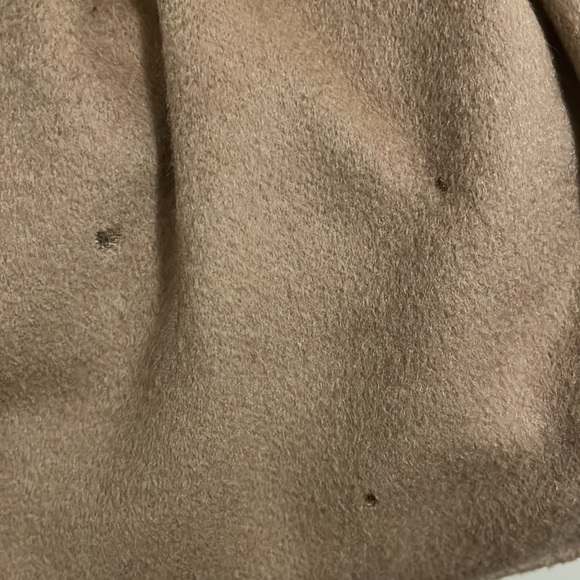 Fendi B Bag Cashmere - Picture 5 of 9